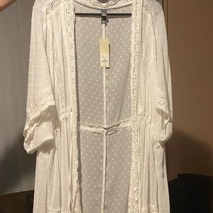 Lace kimono